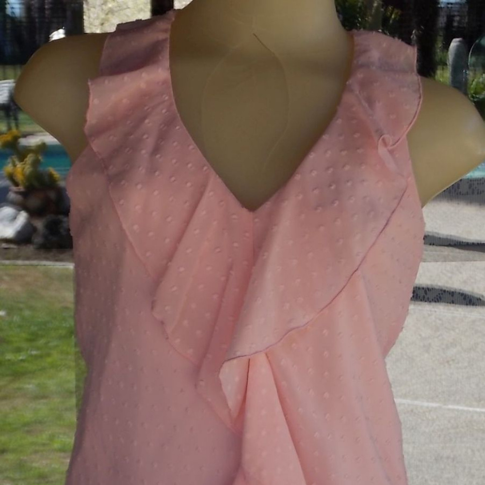 Front Ruffle Crochet Back Sleeveless Blouse Sz. S